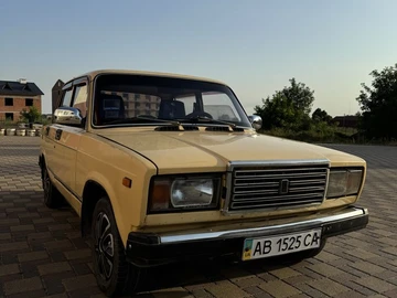 Авто ВАЗ 2107 1988 № 8500834