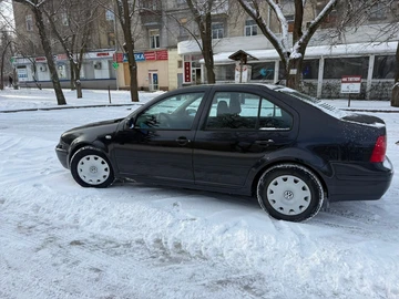 Авто Volkswagen Golf 2001 № 8500997