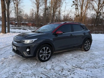 Авто KIA Stonic 2021 № 8501005