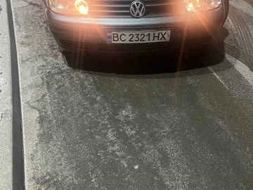 Авто Volkswagen Golf 1999 № 8501021