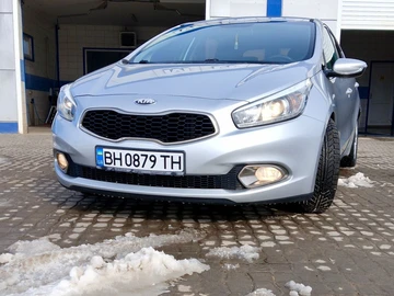 Авто KIA Cee X27 D 2012 № 8501167
