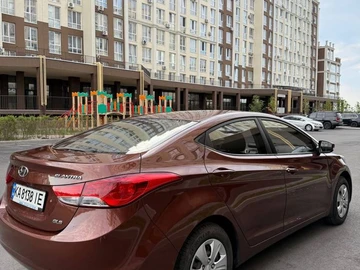 Авто Hyundai Elantra 2012 № 8501302