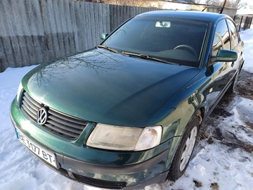 Авто Volkswagen Passat Sedan 2000 № 8501359