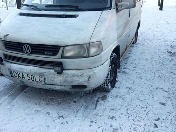 Авто Volkswagen Transporter 2000 № 8501563