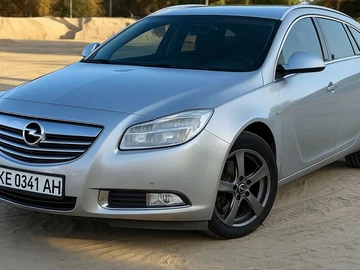 Авто Opel Insignia 2010 № 8502090