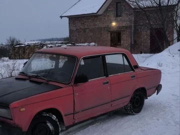 Авто ВАЗ 2107 1984 № 8502304