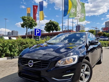Авто Volvo V60 2016 № 8502331