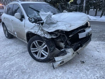 Авто Volkswagen Touareg 2013 № 8502474