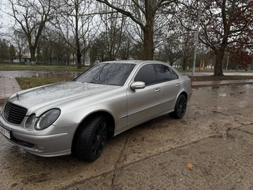 Авто Mercedes E Серия 2004 № 8503238
