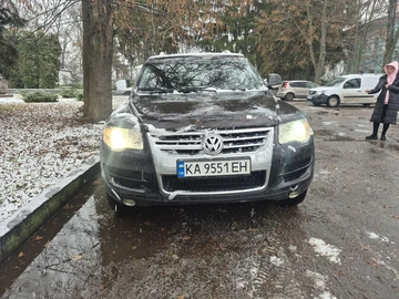 Авто Volkswagen Touareg 2010 № 8503255