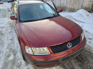 Авто Volkswagen Passat Variant 1999 № 8503335