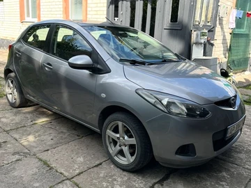 Авто Mazda 121 2009 № 8503374