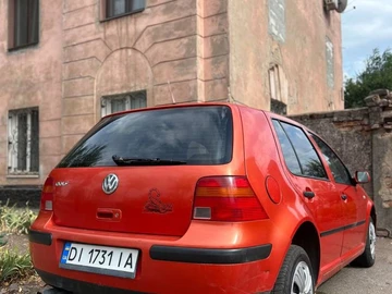 Авто Volkswagen Golf 1998 № 8503615