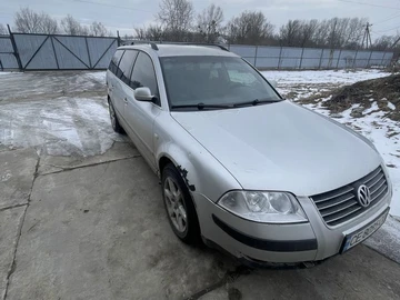 Авто Volkswagen Passat Variant 2001 № 8503617
