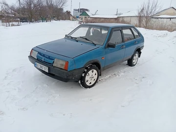 Авто ВАЗ 2109 1992 № 8503627