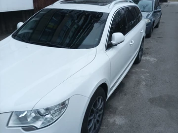 Авто Skoda Superb 2012 № 8503653