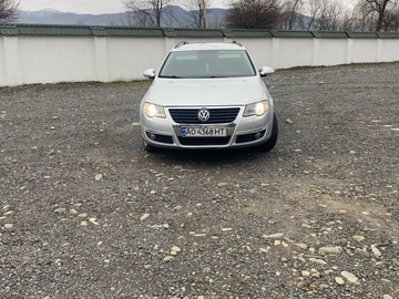Авто Volkswagen Passat Variant 2005 № 8503788