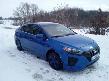 Авто Hyundai Ioniq 2017 № 8504060