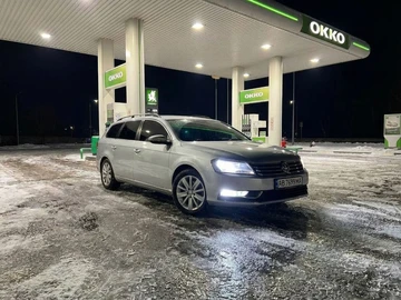 Авто Volkswagen Passat Variant 2013 № 8504061