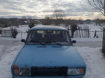 Авто ВАЗ 2107 1995 № 8504150