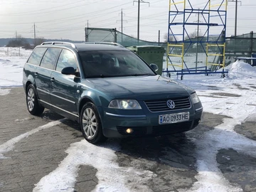 Авто Volkswagen Passat Variant 2002 № 8504181