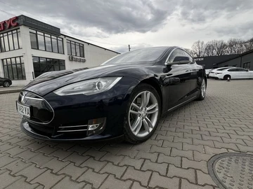 Авто Tesla Model S 2013 № 8504196