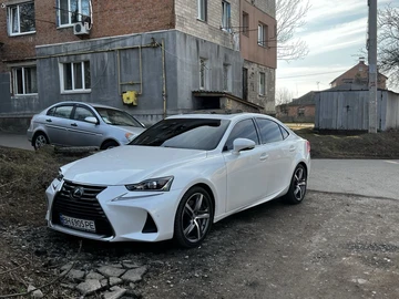 Авто Lexus Is Серія 2018 № 8504294