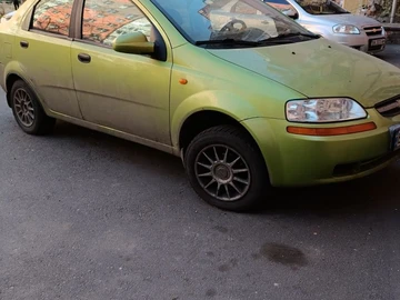 Авто Chevrolet Aveo 2005 № 8504364