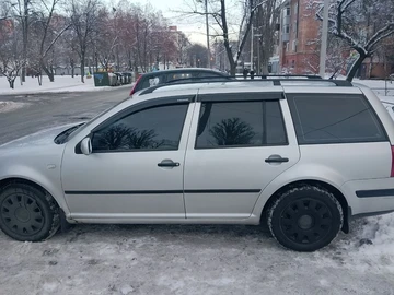 Авто Volkswagen Golf 2002 № 8504472