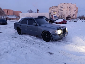 Авто Mercedes E Серия 1991 № 8504728