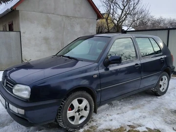 Авто Volkswagen Golf 1996 № 8504993