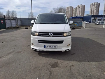 Авто Volkswagen Transporter 2015 № 8505009