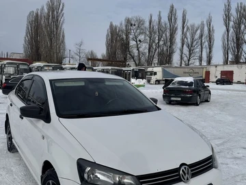 Авто Volkswagen Polo 2012 № 8505332