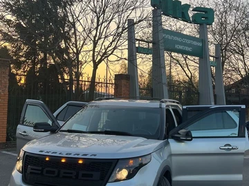 Авто Ford Explorer 2013 № 8506114