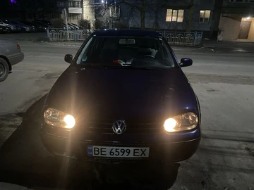 Авто Volkswagen Golf 2000 № 8506252