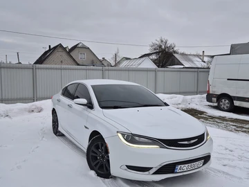 Авто Chrysler 200 2015 № 8506692