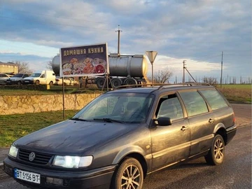 Авто Volkswagen Passat Variant 1995 № 8506973
