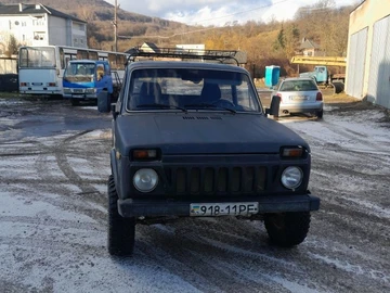 Авто ВАЗ 2121 1989 № 8507001