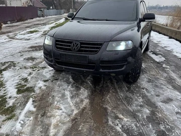 Авто Volkswagen Touareg 2004 № 8507109