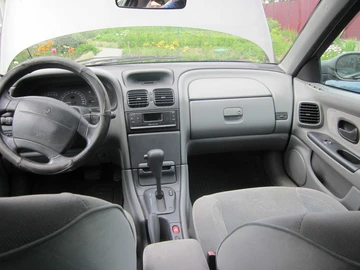 Авто Renault Laguna 1999 № 8507399