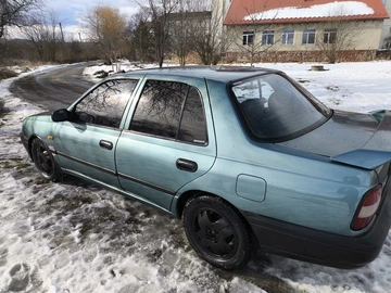 Авто Nissan Sunny 1995 № 8507465