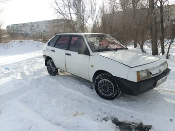 Авто ВАЗ 2109 1990 № 8507751