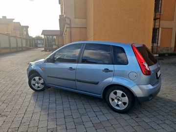 Авто Ford Fiesta 2006 № 8507914