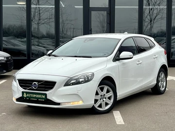 Авто Volvo V40 Kombi 2013 № 8507921
