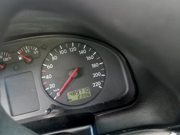 Авто Volkswagen Passat Sedan 1998 № 8508095