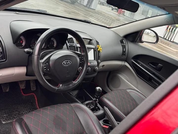 Авто KIA Cee X27 D 2007 № 8508192