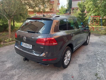 Авто Volkswagen Touareg 2012 № 8508227