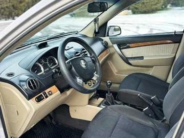 Авто Chevrolet Aveo 2008 № 8508239