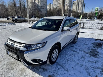 Авто Mitsubishi Outlander 2021 № 8508283