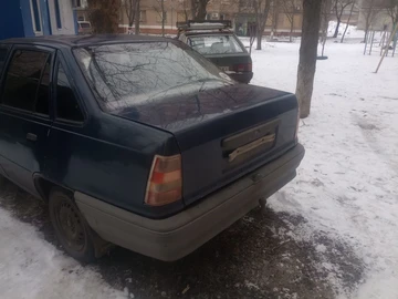Авто Opel Kadett 1990 № 8508312